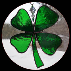 stained glass 4 Leaf Clover suncatcher